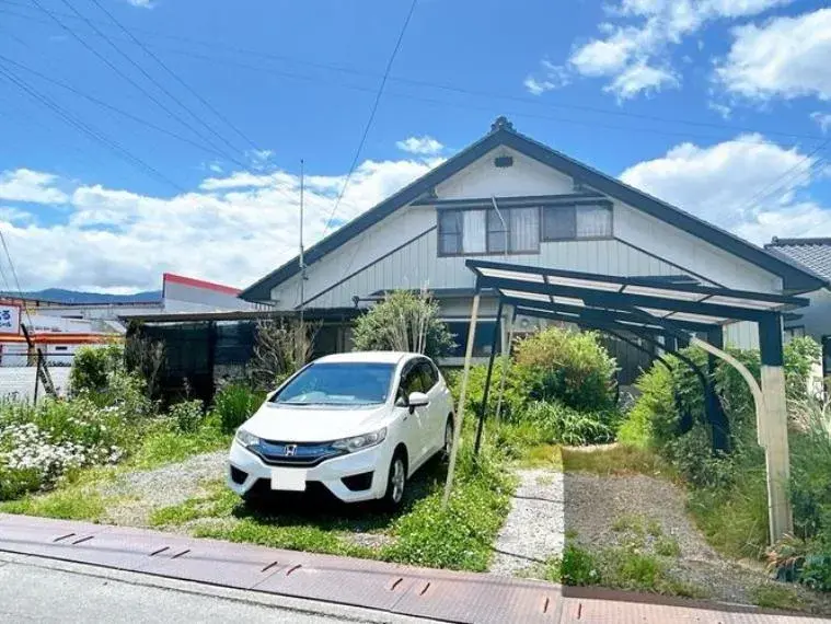 Akiya in Ina