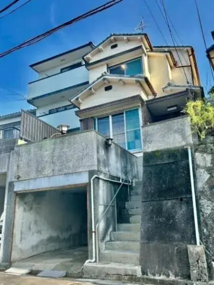 Akiya in Neyagawa