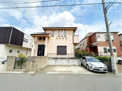 Akiya in Niiza