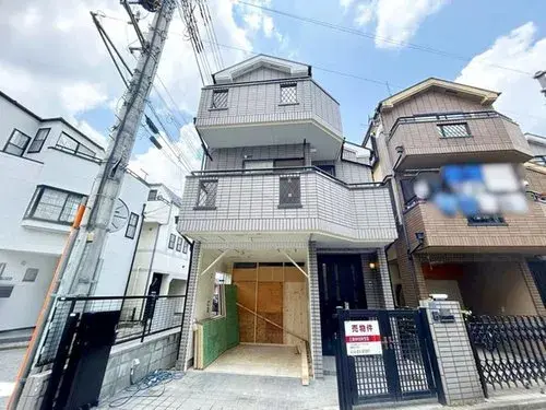 Akiya in Barrio de Itabashi