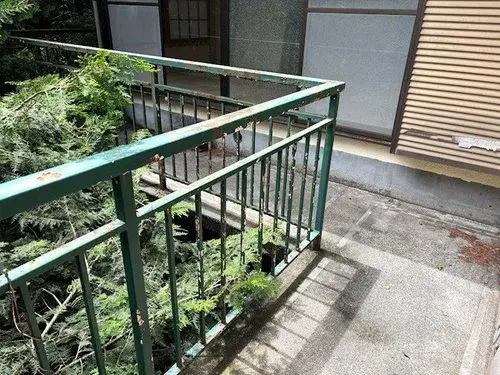 Slide 4