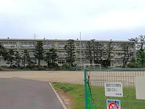 Mie Kuwana 4LDK Property (12)