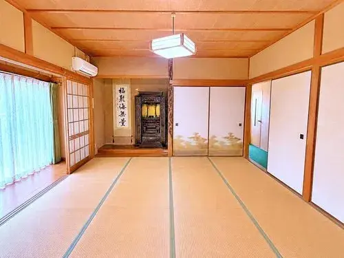 Hiroshima Prefecture Onomichi Used Detached House (4)
