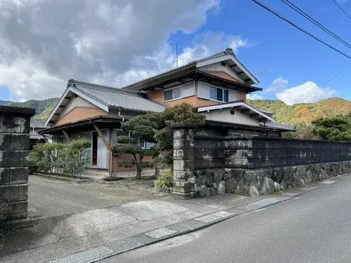 Akiya in Saijo