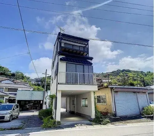 Akiya in Kochi