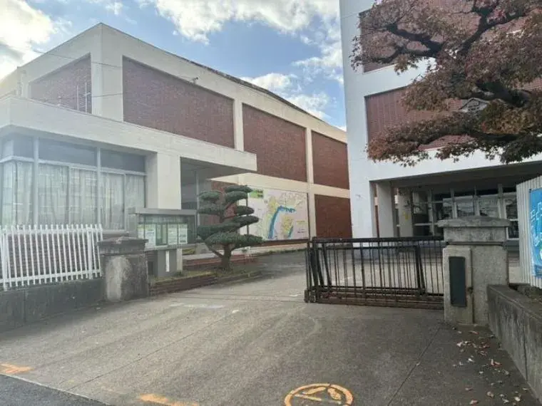 عقار 8DK بلدة Kasamatsu محافظة Gifu (19)