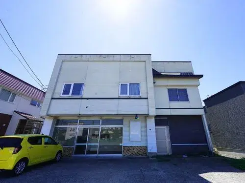 Akiya in Mombetsu