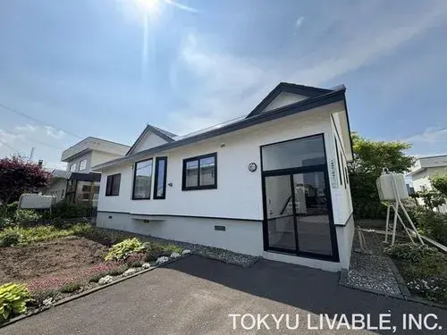 Akiya in Ebetsu