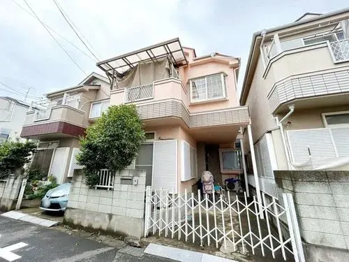 Akiya in Niiza