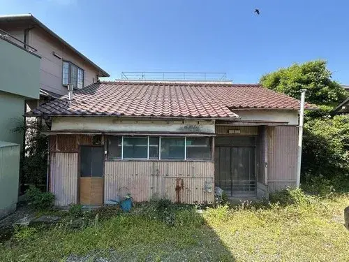 Akiya in Numazu