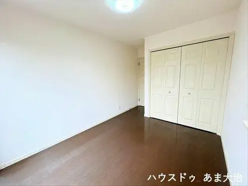 2-Story House with 20+ Tatami LDK, Oharu-cho, Aichi (3)