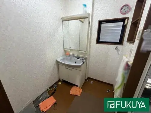 [LDK 15+ Tatami, 3+ Stories Property] Yao City, Osaka Prefecture (6)