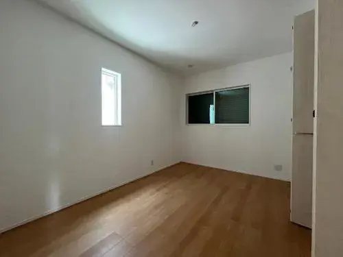 2-Story House Kadoma City Osaka Prefecture (4)