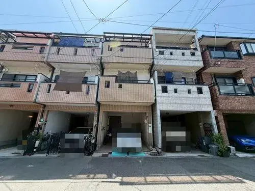 Akiya in Osaka