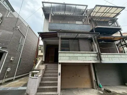 Akiya in Osaka