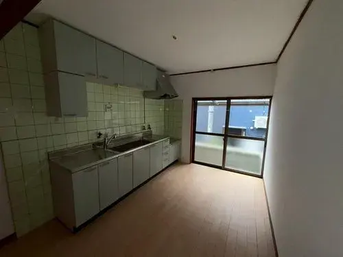 [4LDK Property] Osaka City Osaka Prefecture (9)