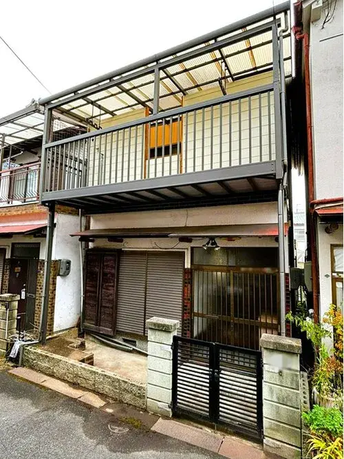 Akiya in Hirakata