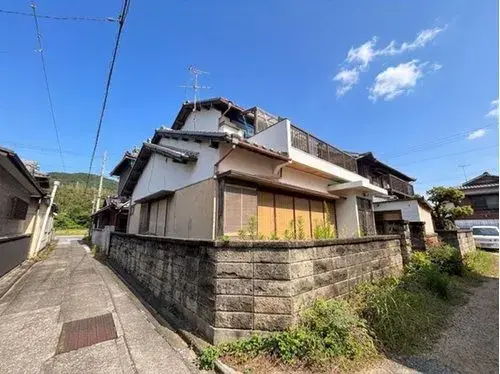 Akiya in 淡路市