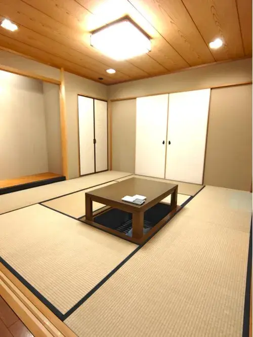 2-Story LDK 20+ Tatami Property Kure City Hiroshima Prefecture (2)