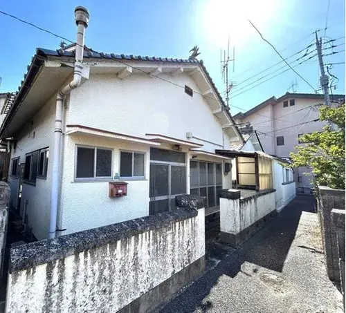Akiya in Miyoshi