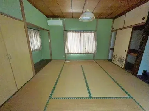 Slide 4
