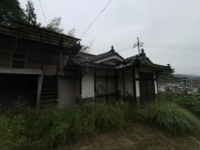 Slide 2