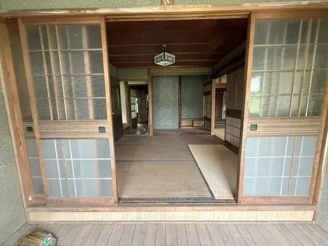 Slide 4