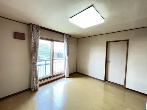 3-Story House Takikawa City Hokkaido (4)