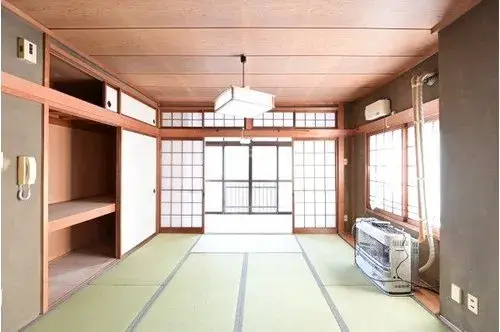 Large LDK 3-Story Property Kuroishi City Aomori Prefecture (5)