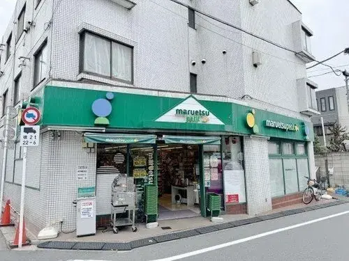 2-Story House with All Rooms Storage and 15+ Tatami LDK Minato Ward Tokyo (8)