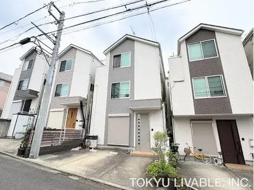 Akiya in Yokohama
