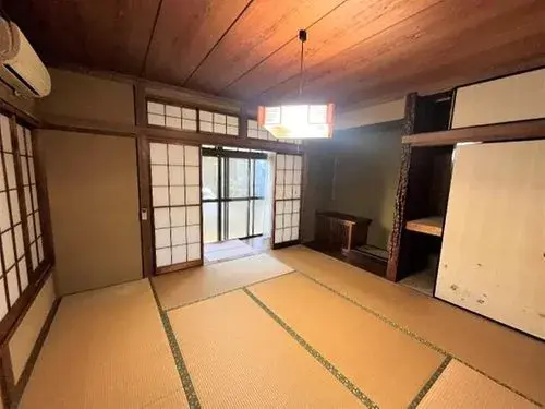 Akiya in Samukawa Town