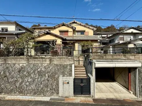 Akiya in Otsu