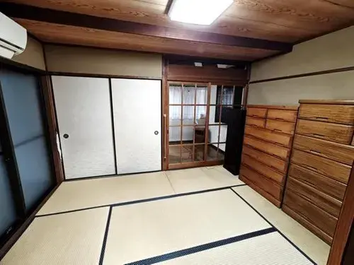 4 Bedroom Property Kyoto City Kyoto Prefecture (3)