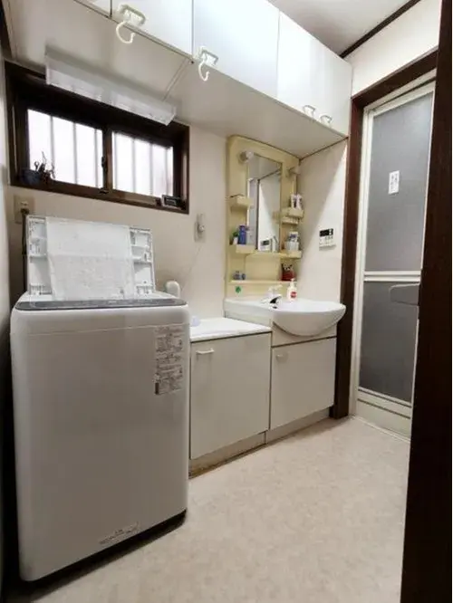 4 Bedroom Property Kyoto City Kyoto Prefecture (8)
