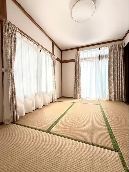 Spacious LDK with Ample Storage Property Hiroshima City Hiroshima Prefecture (2)