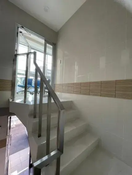 Многоквартирное и офисное здание, город Kawasaki, префектура Kanagawa (10)