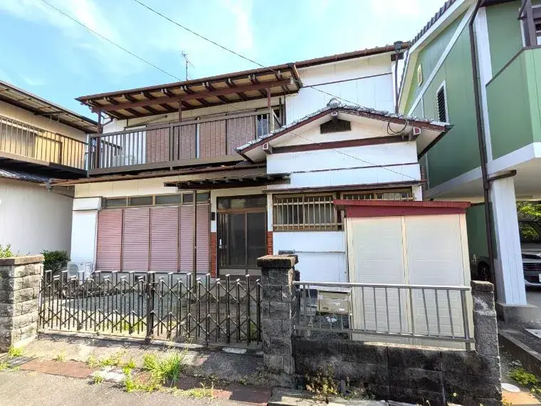 Akiya in Omuta