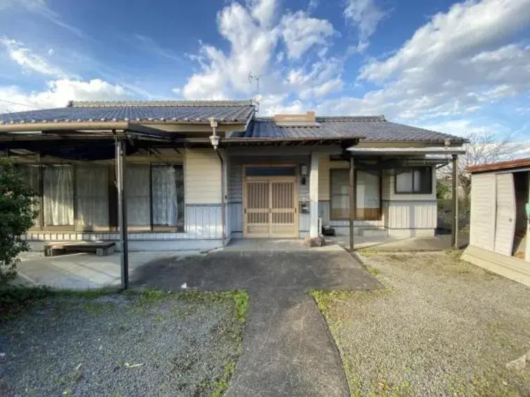Akiya in Kobayashi