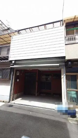 Akiya in Osaka