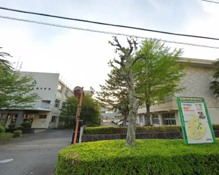 Недвижимость 6LDK Numazu City Shizuoka Prefecture (2)