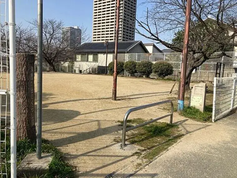 Akiya in Neyagawa