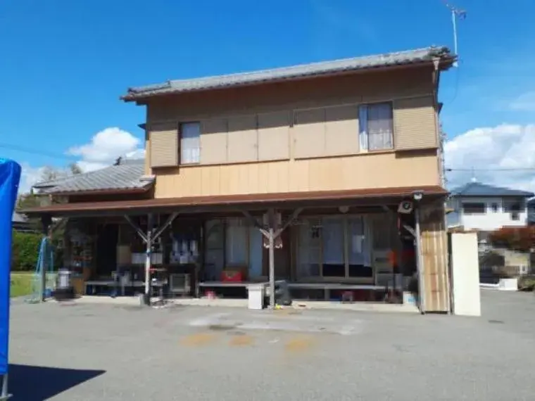 Akiya in Kōnan