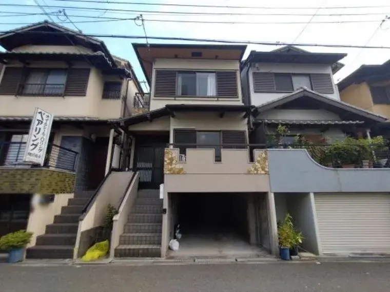 Akiya in Osaka