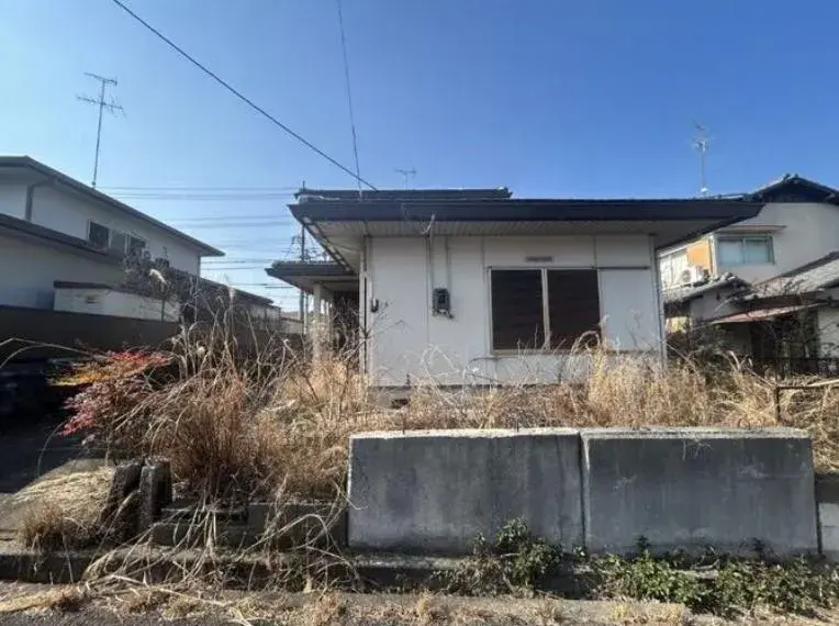 Akiya in Akaiwa