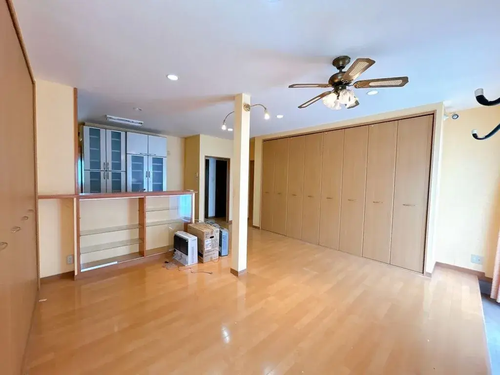 Slide 4