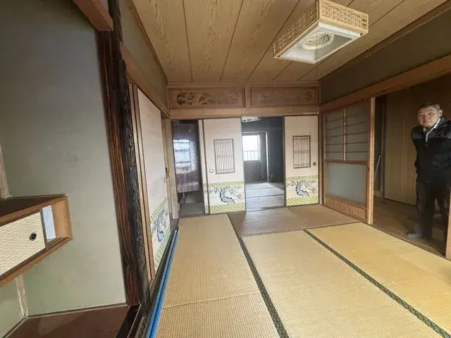 Slide 4