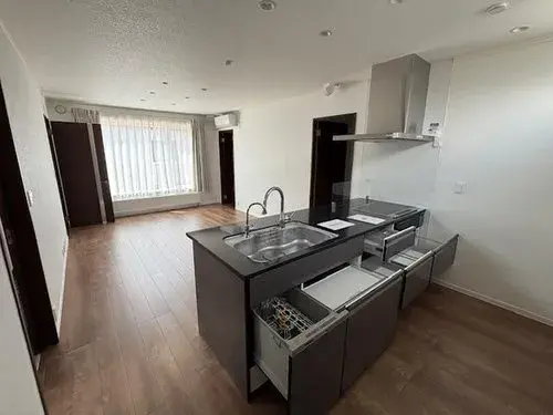 Hokkaido Chitose City 2LDK Property (11)