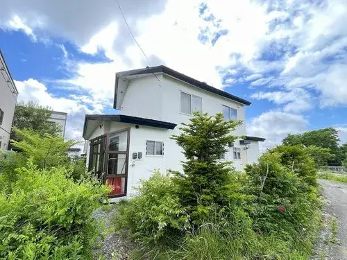 Akiya in Iwamizawa