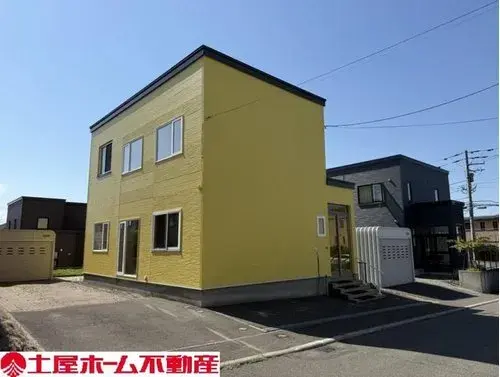 Akiya in Kitahiroshima